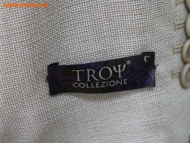   Troy Collezione (,  4)